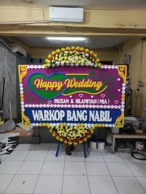 Papan Bunga di Gunungsari Batangan